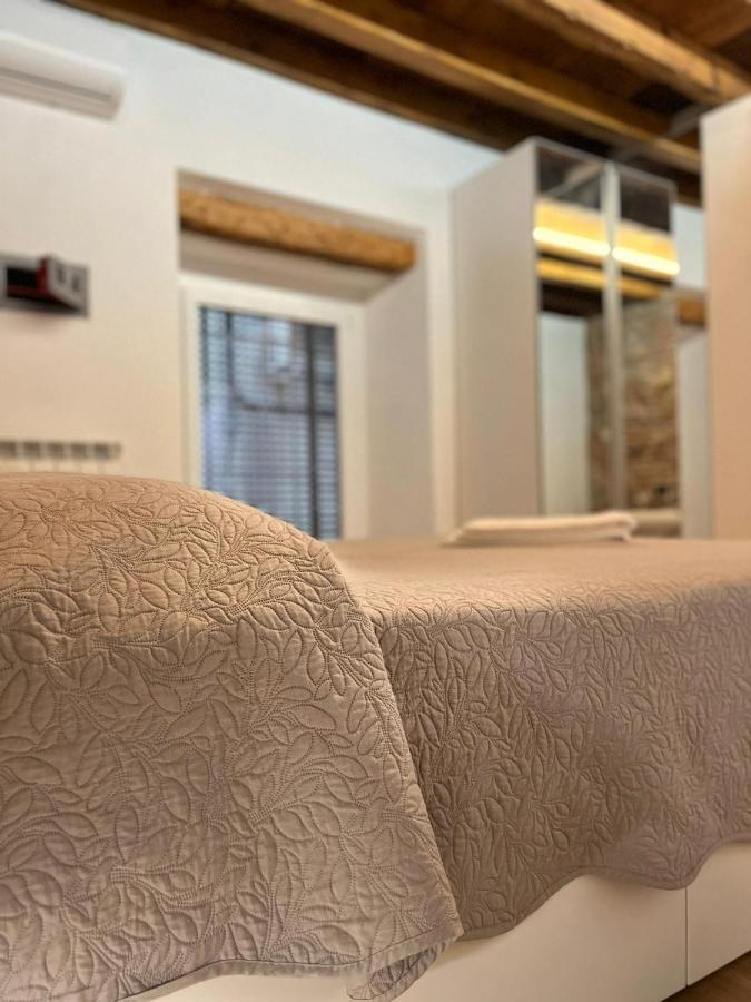 Teodorico Room & Apartment Verona Exterior foto